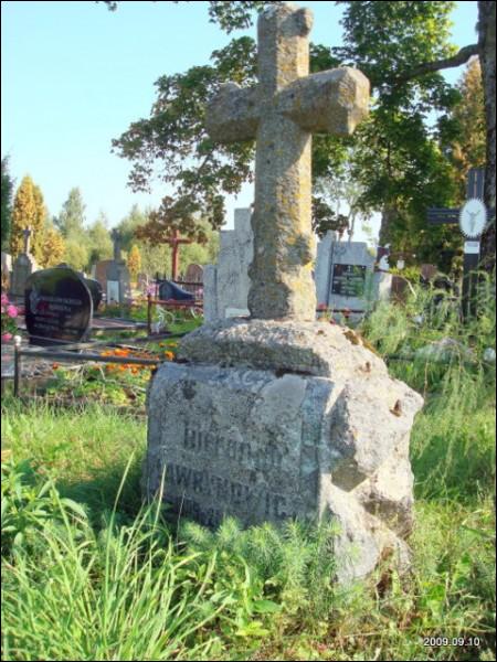 Inturkė (Anturkė). cemetery Catholic