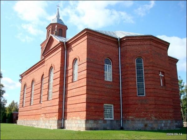 Žemaitkiemis |  Catholic church of St. Stanislaus. 