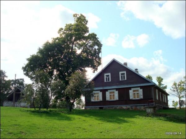  - Manor . 