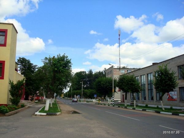  - У мястэчку . 