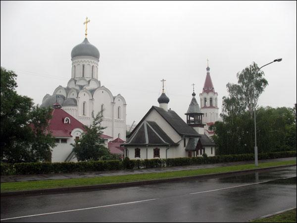  -  Сучасныя храмы. Пакроўская царква і царква Крупецкай іконы Божай Маці, праспект Пераможцаў (былы Машэрава)