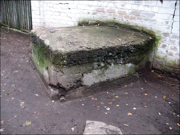 Нямецкі ДАК, насупраць дома № 14 па вул. Чарнышэўскага Мінск (Менск). Абарончыя ўмацаванні