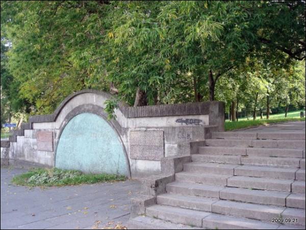 Markucie. Zespół dworsko-parkowy Puszkinych