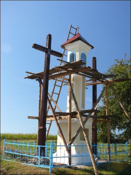 Hierucieva.  Small chapel 