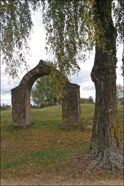  -  Brama cerkiewna. Brama cerkiewna w Swatkach (09.2009)