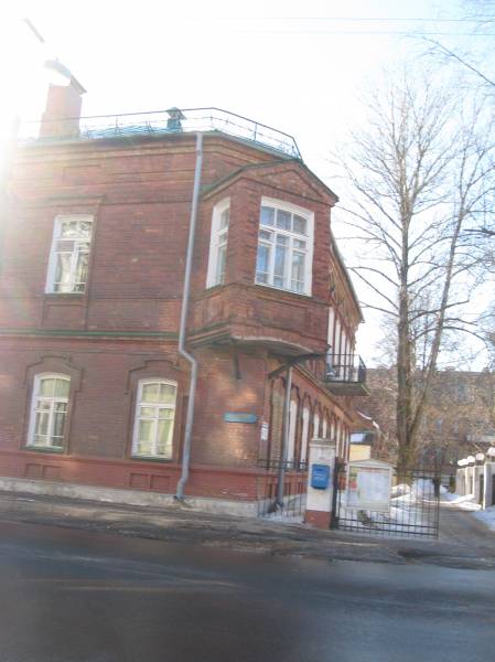  - Гістарычная забудова вул. Камсамольская (Ніжне-Пятроўская). 