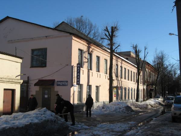  - Гістарычная забудова вул. Камсамольская (Ніжне-Пятроўская). 