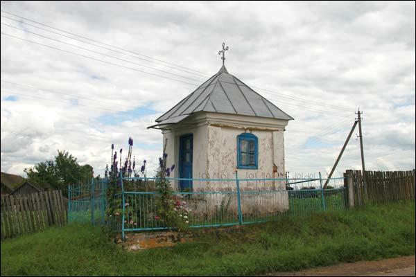 Аюцавічы. Каплічка прыдарожная 