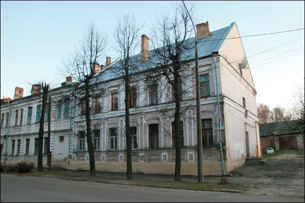  - Budynki zabytkowe ul. Putna / ul. Uryckiego (Oficerskaja). 