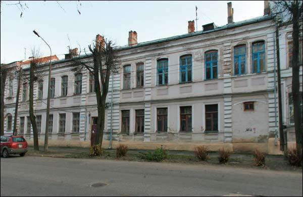  - Budynki zabytkowe ul. Putna / ul. Uryckiego (Oficerskaja). 