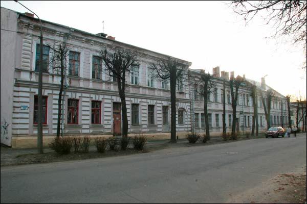  - Budynki zabytkowe ul. Putna / ul. Uryckiego (Oficerskaja). 