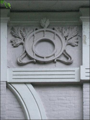  - Историческая застройка ул.Билецкого. Жылы будынак. вул. Баумана, 2(вул. Білецкага, 5). (фота 02.06.2010)