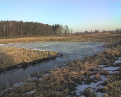 Wieluta |  Krajobrazy . Kanał - zamiast rzeki Sztyr. Ale wiosną nie podtopi wioski