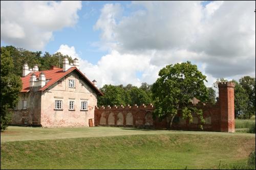  - Zespół pałacowo-parkowy . Pałacowe kuchnie