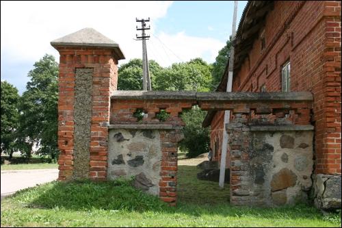  - Zespół pałacowo-parkowy . 