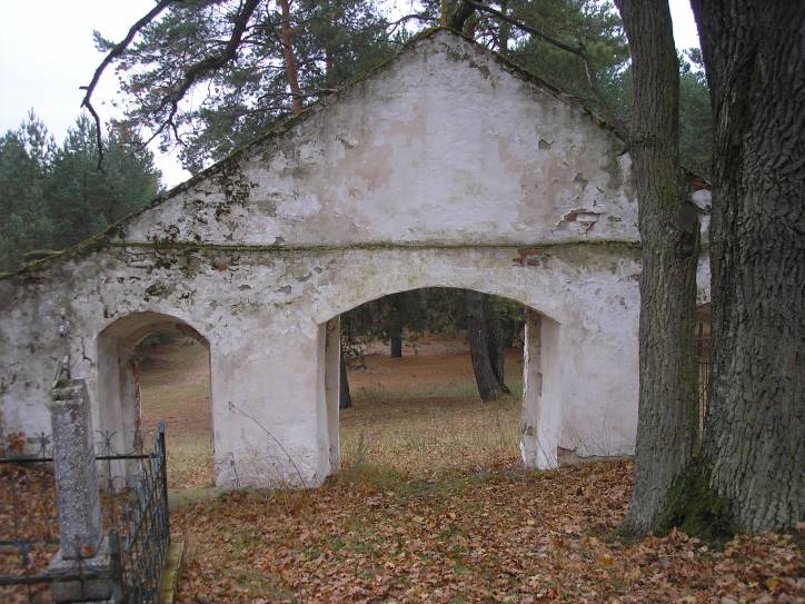Bradziacin. Chapel of St. John