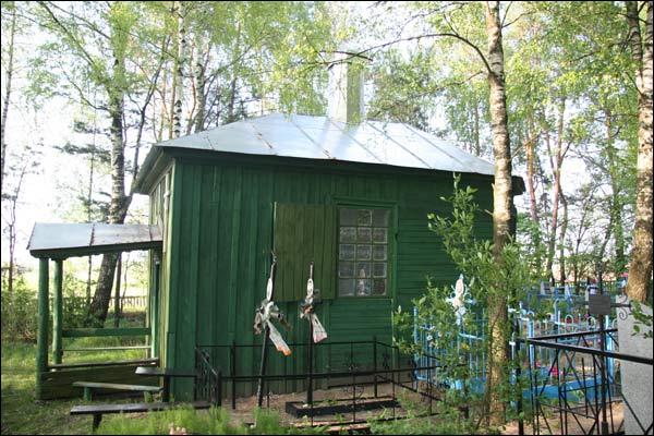  - Kaplica cmentarna . Widok od południa