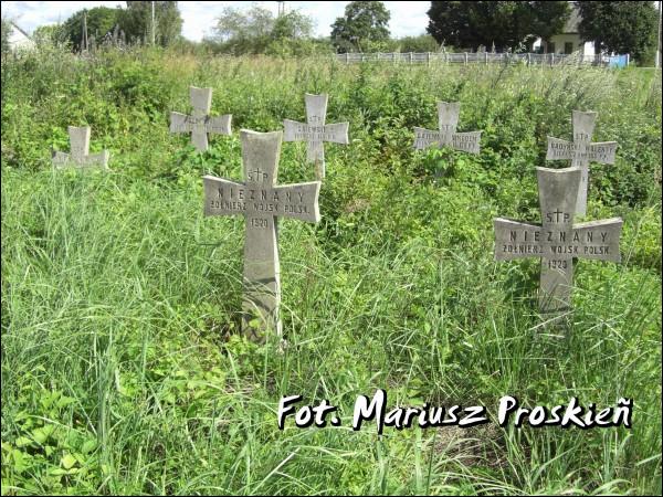  - Могілкі польскіх жаўнераў палеглых у 1920г. . 