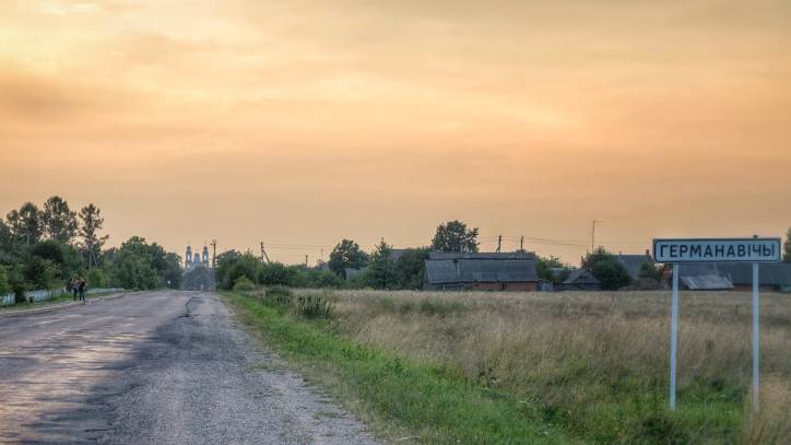 Hermanowicze. W miasteczku