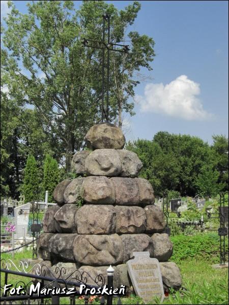  - Могілкі загінуўшых і памерлых супрацоўнікаў паліцыі (1920-39). 