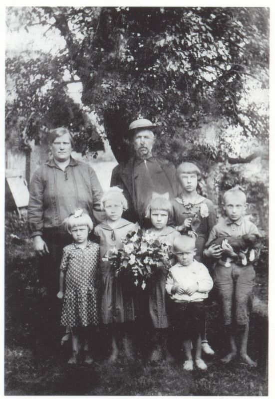 - Miasteczko na starych fotografiach . 
