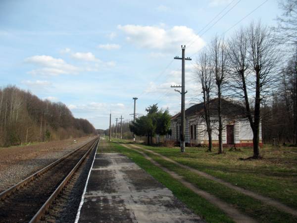  - Железнодорожная станция . 