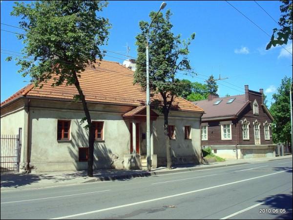 - Neighbourhood Antakalnis. 