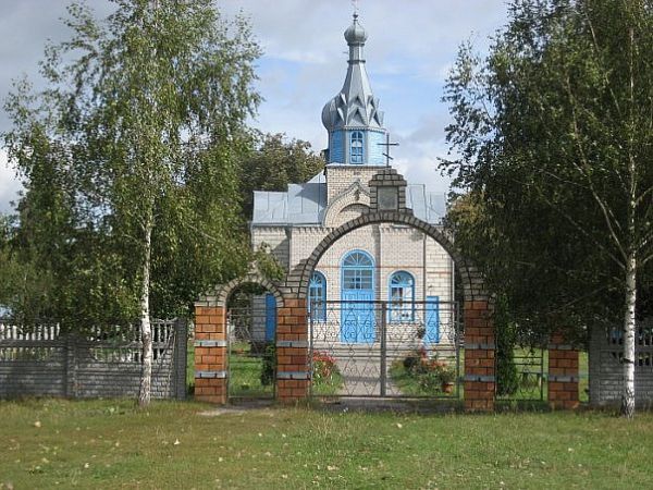 Туры. У вёсцы 