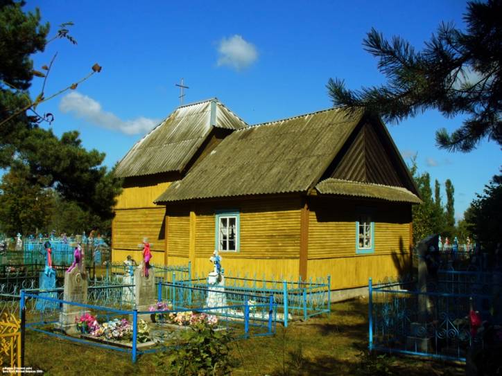  - Graveyard chapel . 