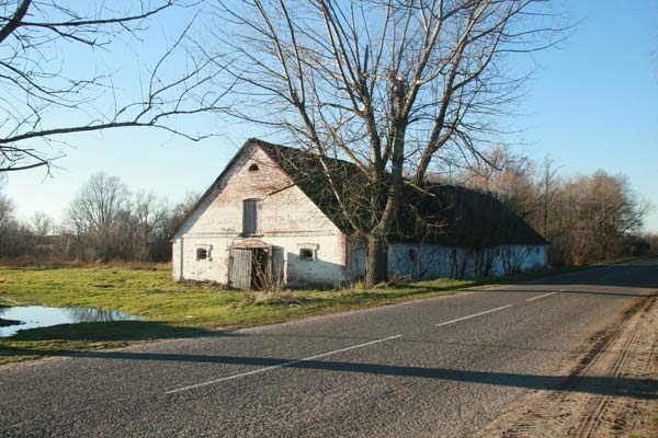  - Farmstead . View from the road