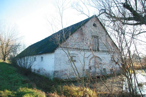 - Farmstead . View from the road