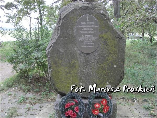 Porzecze. Zespół dworsko-parkowy Skirmunttów