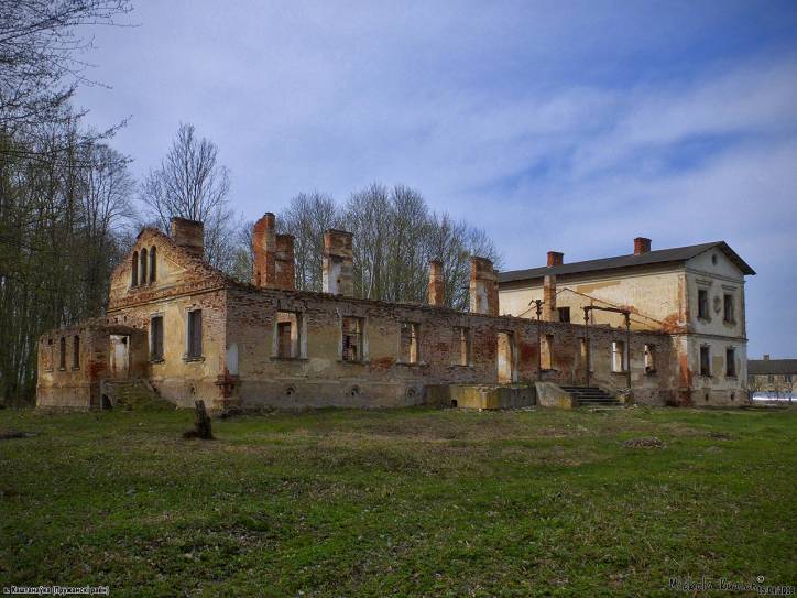  - Zespół pałacowo-parkowy Dziakońskich. 
