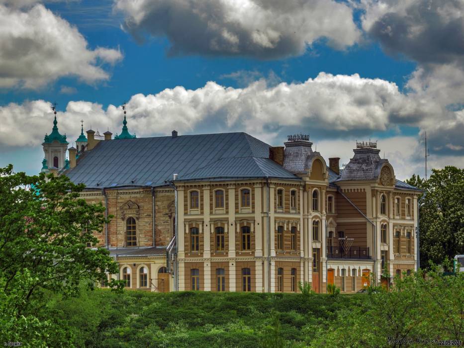  - Сінагога харальная. 