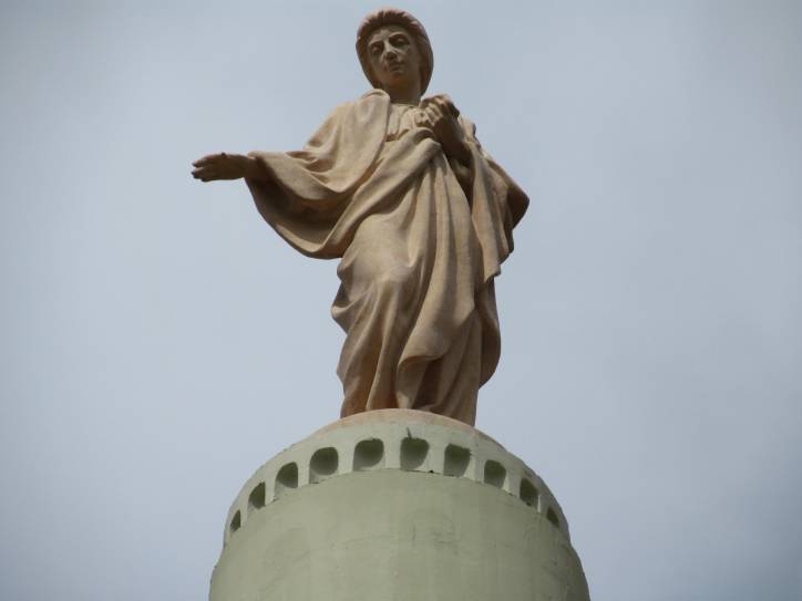 Różana. Pałac Sapiehów