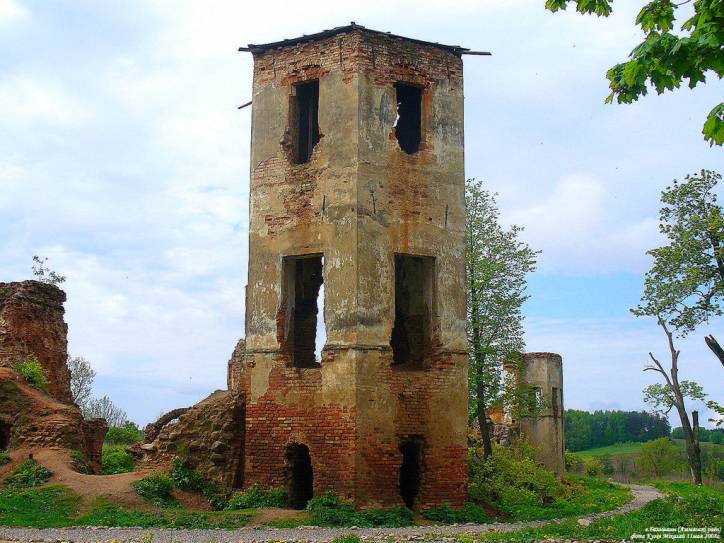  -  Замок Сапегов, руины. 