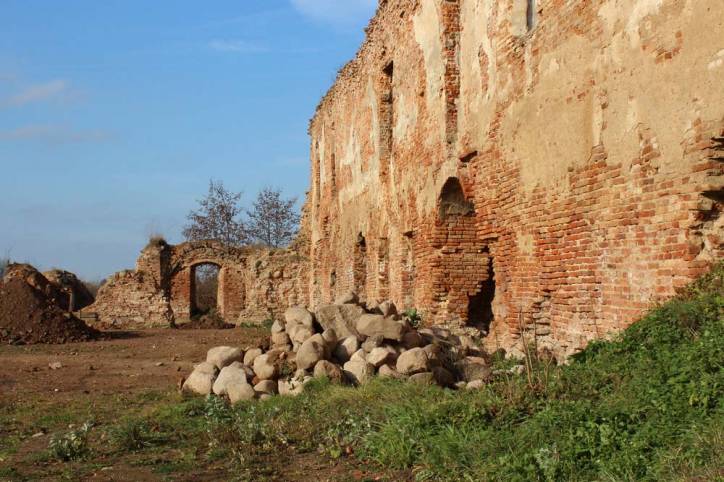  -  Замок Сапегов, руины. 