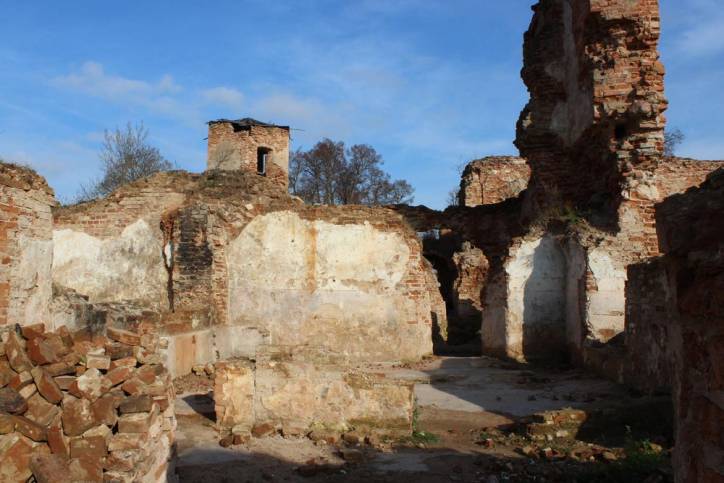  -  Замок Сапегов, руины. 