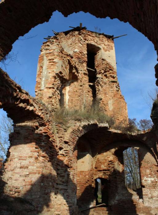  -  Замок Сапегов, руины. 