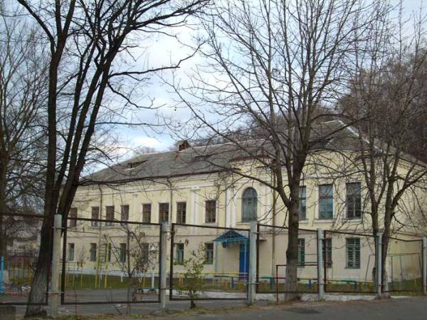 Мозырь.  Здание бывшей мужской гимназии