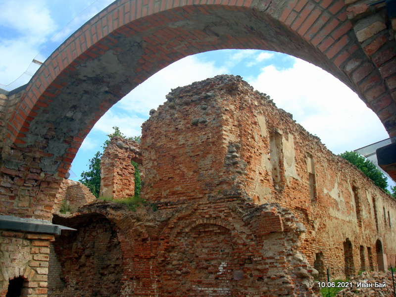  -  Замок Сапегов, руины. Руины Гольшанского замка