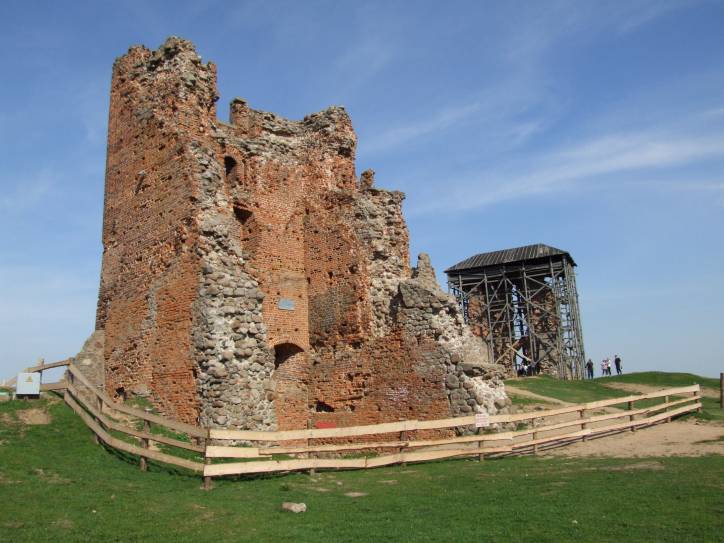 Навагрудак.  Навагрудскі замак, руіны