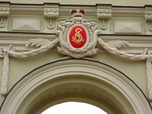 Różana. Pałac Sapiehów