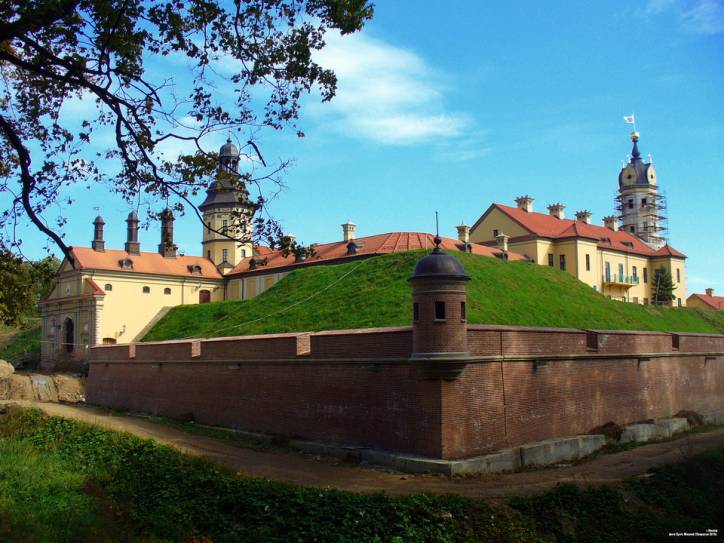  - Замок Радзивиллов Реконструкция, 2010. 