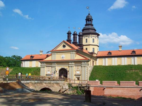 Несвиж. Замок Радзивиллов Реконструкция, 2010