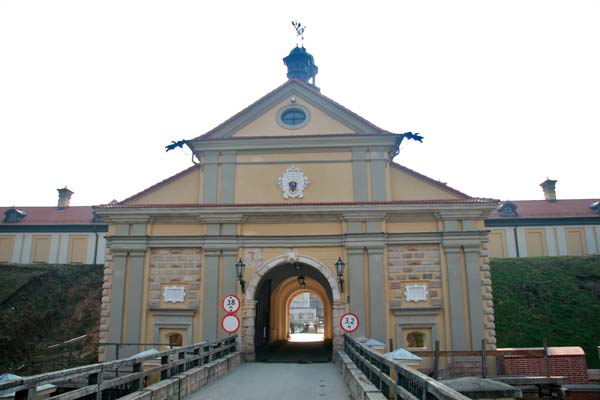  - Замок Радзивиллов Реконструкция, 2010. 