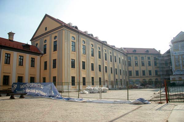  - Замок Радзивиллов Реконструкция, 2010. 