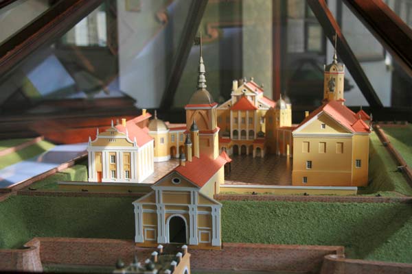  - Замок Радзивиллов Реконструкция, 2010. 