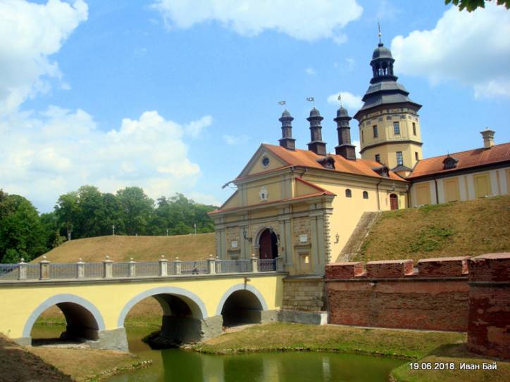  -  Дворцово-замковый комплекс Радзивиллов. 