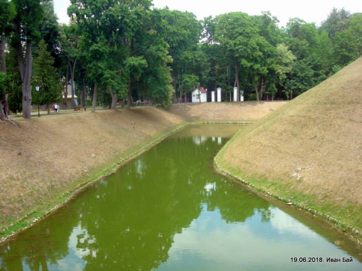  -  Дворцово-замковый комплекс Радзивиллов. 